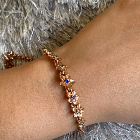 Copper Bracelet with Flowers - Picture 2 of 4